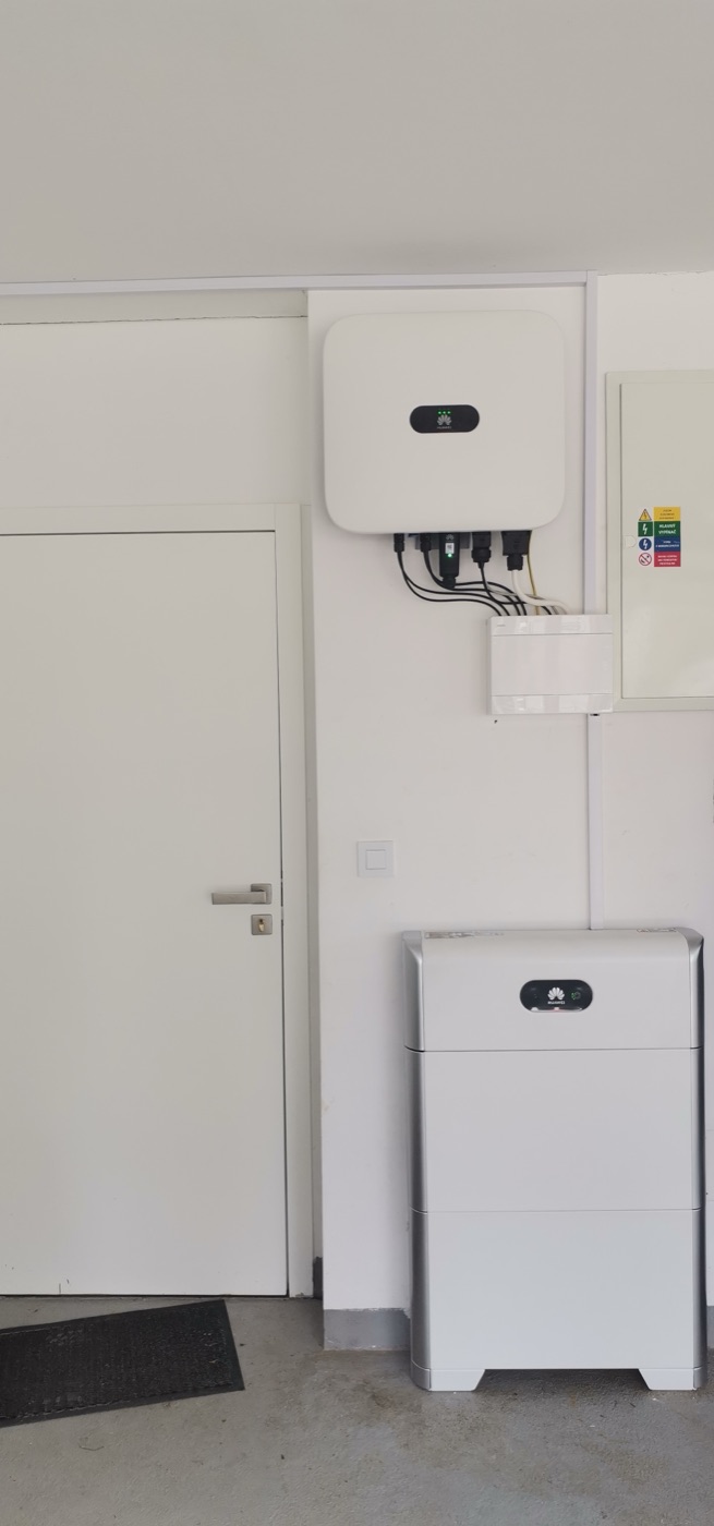Realizácia SOLARDOM — Rudina · HFVZ Huawei 10 kW + 10 kWh batéria